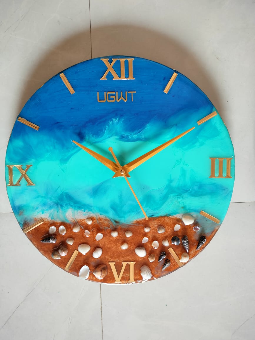 Resin Wall Watch - Image 4
