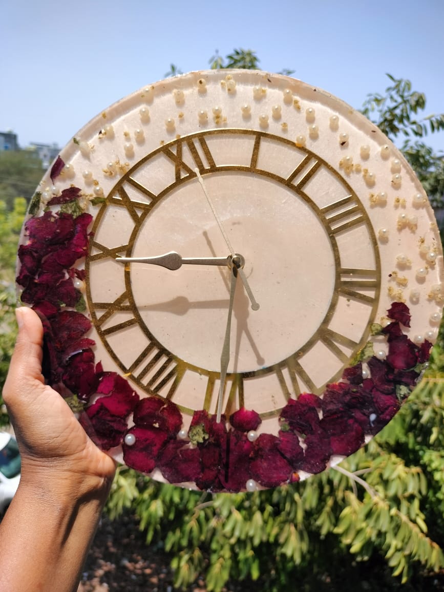 Resin Wall Watch - Image 5